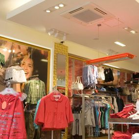 Airco winkel voor dameskleding
